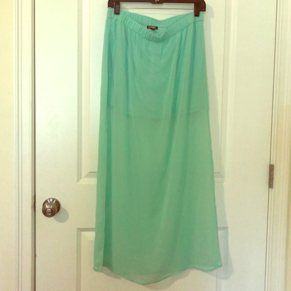 NWOT Mint Express Chiffon Maxi Skirt